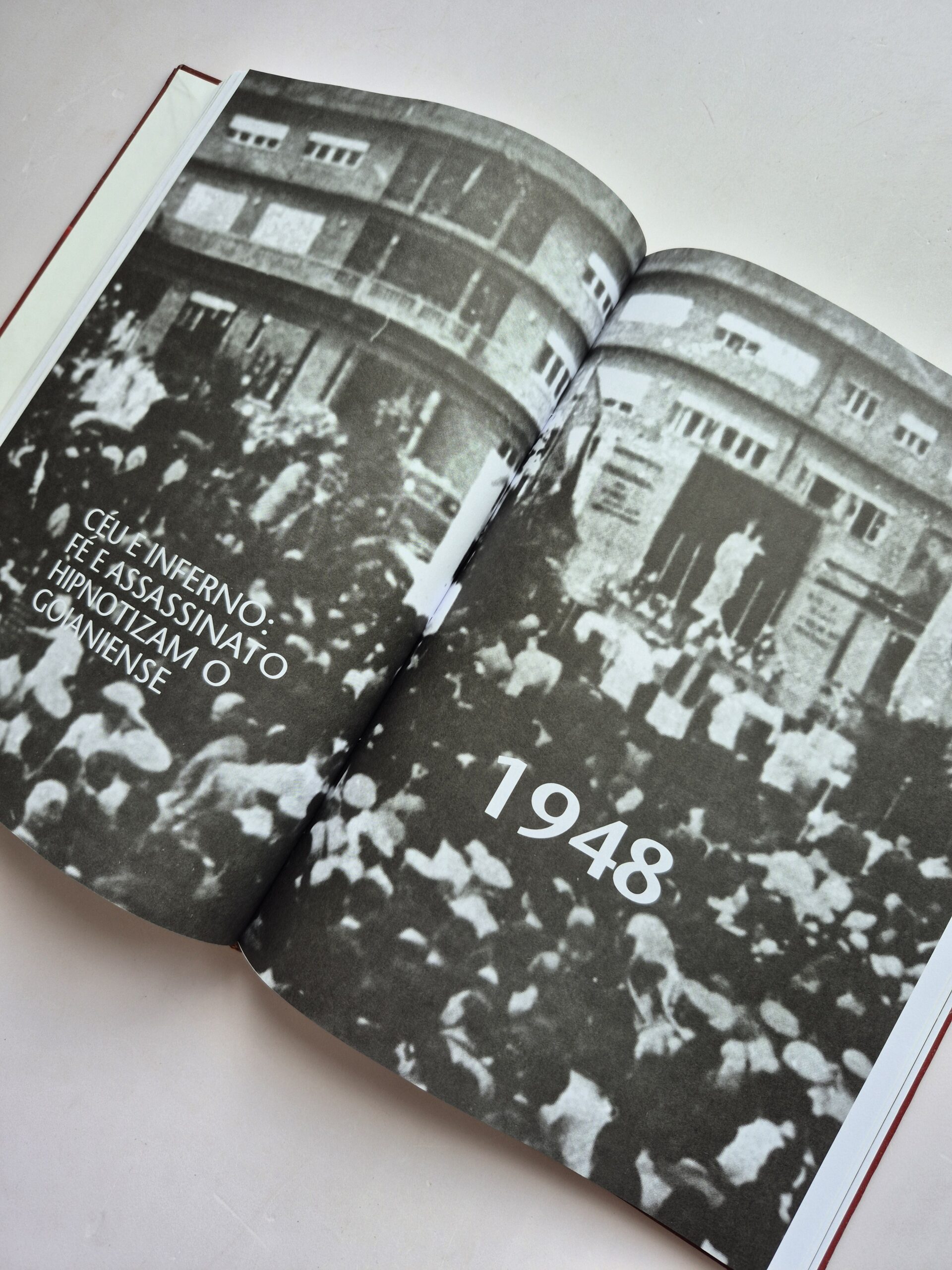 Livro Goiânia Em Guerra Sangue, Sede E Escuridão Nos Anos 40 - Iúri Rincon Godinho - Imagem 5