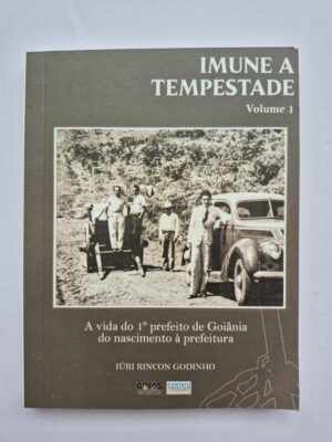 Livro Imune A Tempestade Vol. 1 - Iúri Rincon Godinho