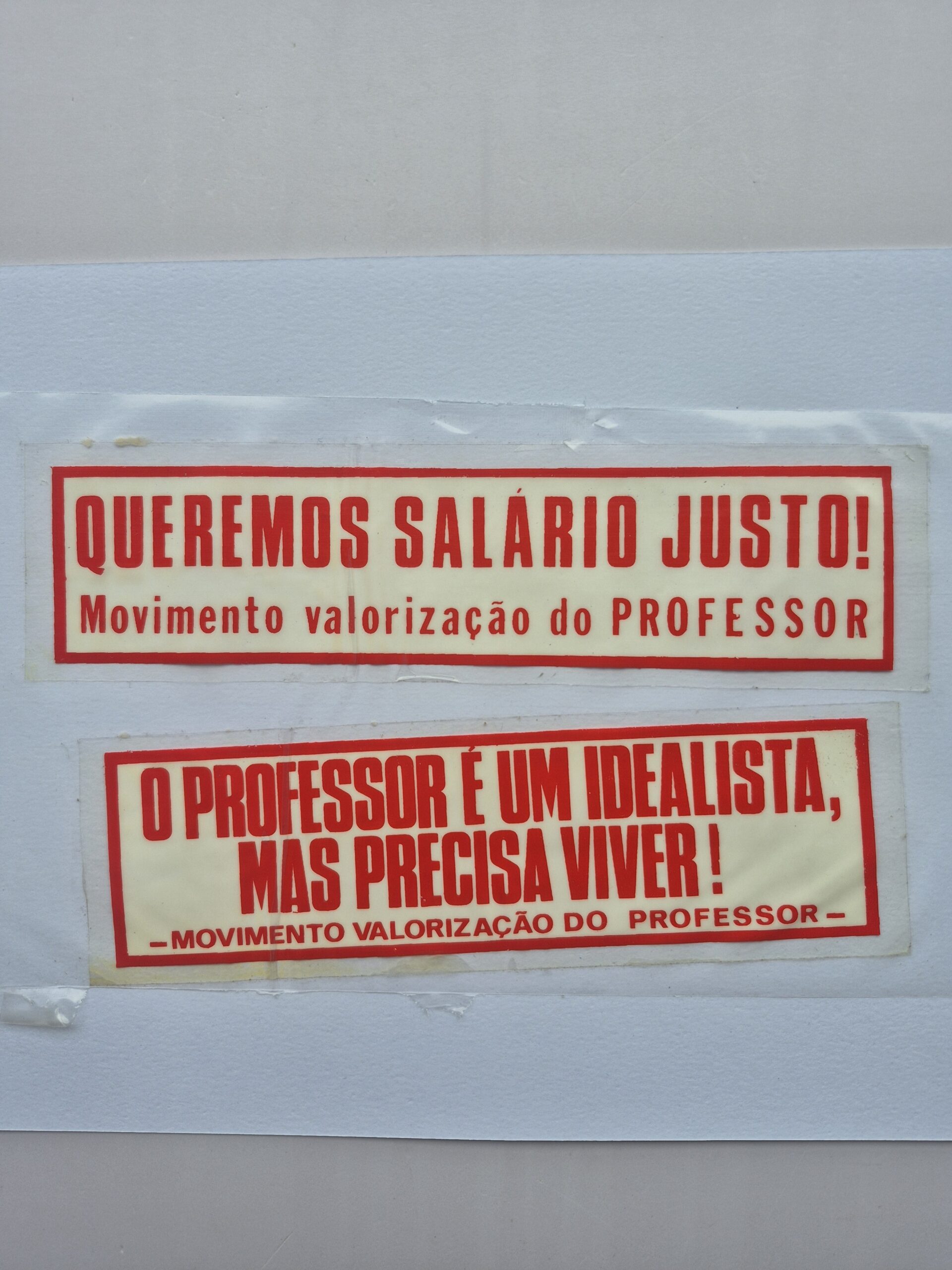 Adesivo Movimento Valorização do Professor Anos 1970