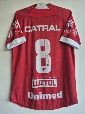 Alternative view of Vila Nova M 2020 V43 Usada em Jogo Home Nº 8 Original  - Autografada