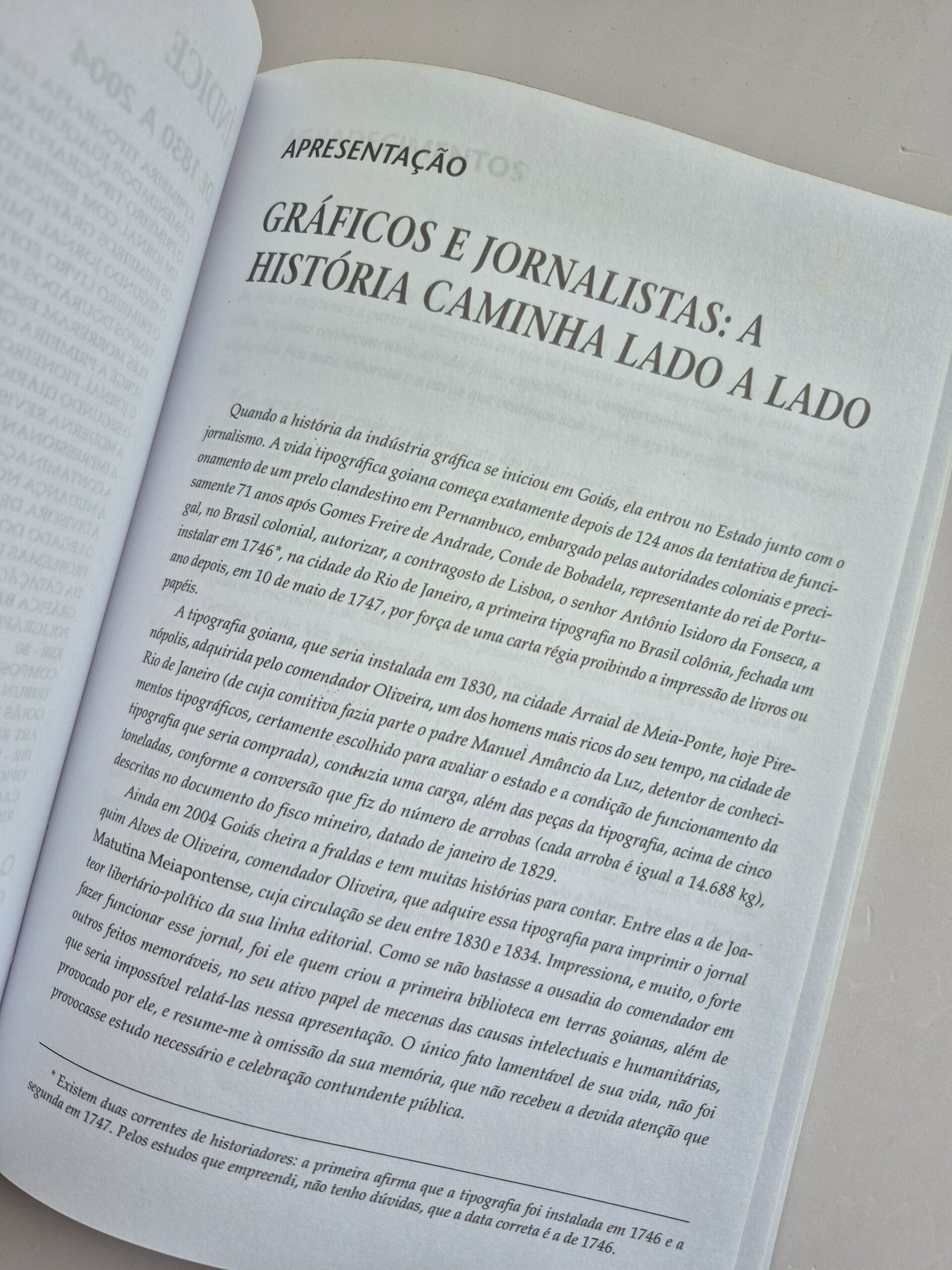 Livro A História da Indústria Gráfica Em Goiás ( de 1830 a 2004) - Ubirajara Galle 1ª edição - Imagem 3