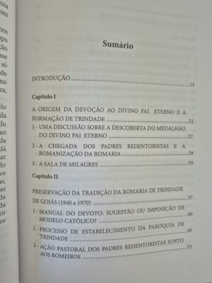 Alternative view of Livro A Romaria do Divino Pai Eterno em Trindade de Goiás - Márcia Alves F. de Carvalho, 1ª edição ⓛ