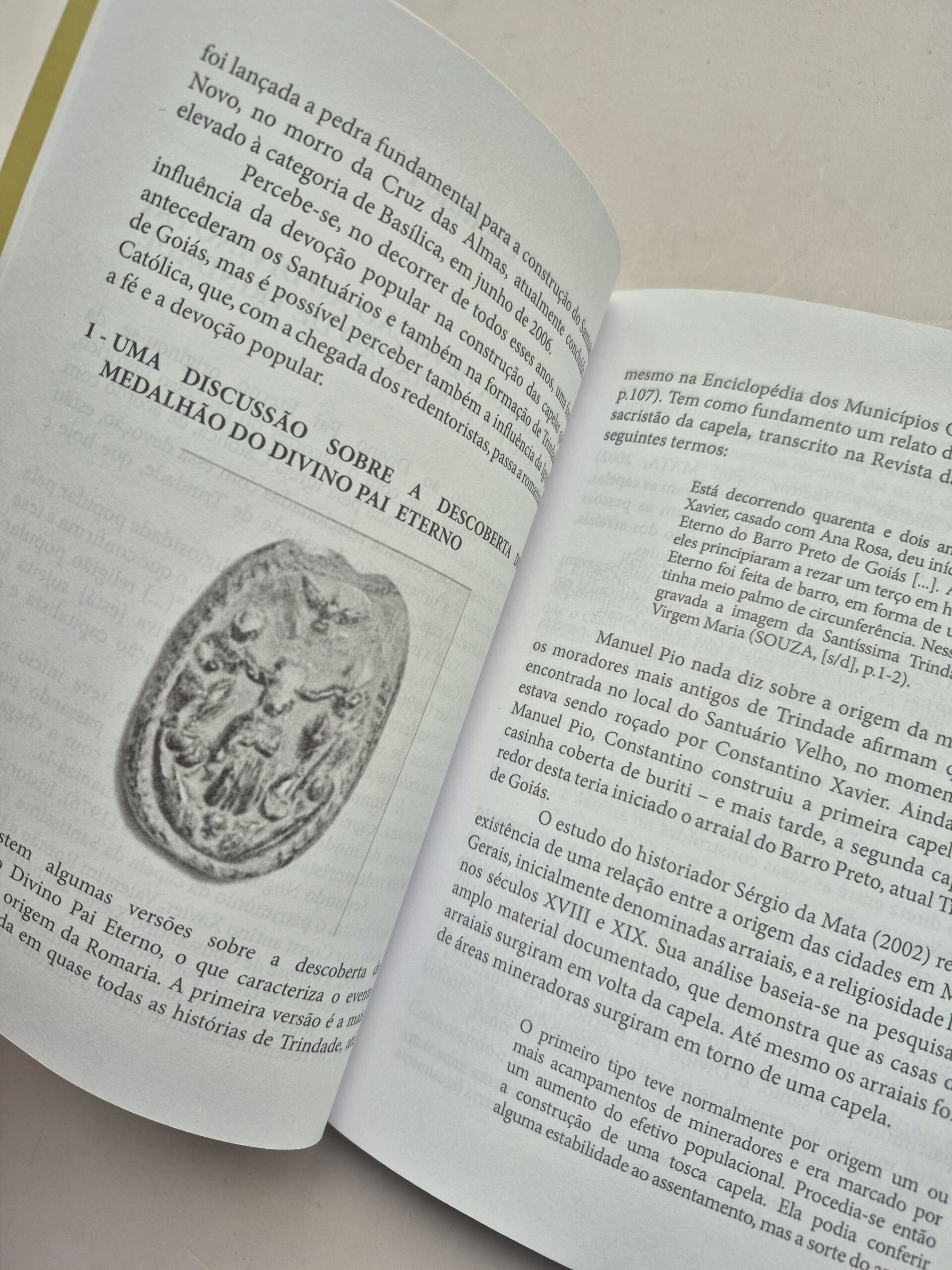 Livro A Romaria do Divino Pai Eterno em Trindade de Goiás 1970-2000 1ª edição ⓛ - Imagem 4